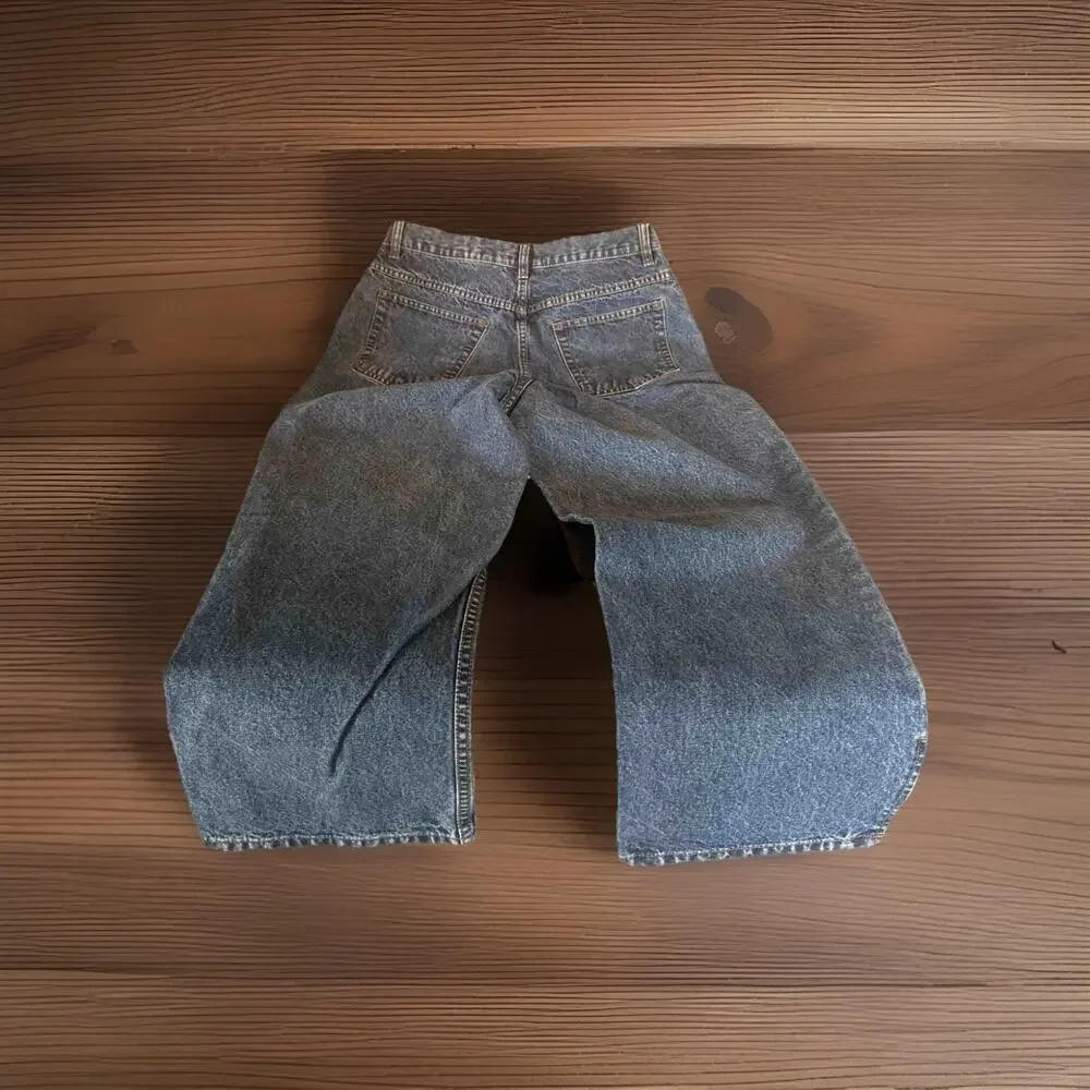Bill Blass Women's Denim Capri Blue Jeans Sz 10